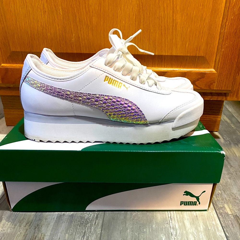 COPY - Platform Roma Amor Metallic Pumas